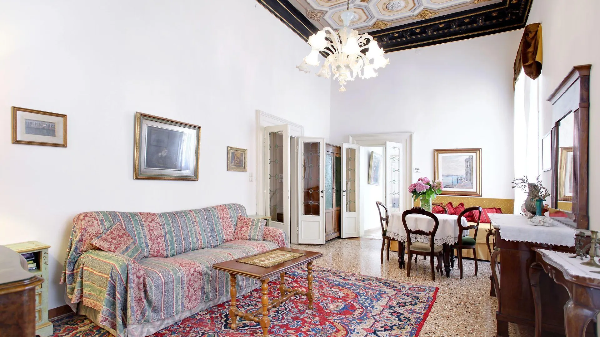 Testa - Wr Apartments Venecia